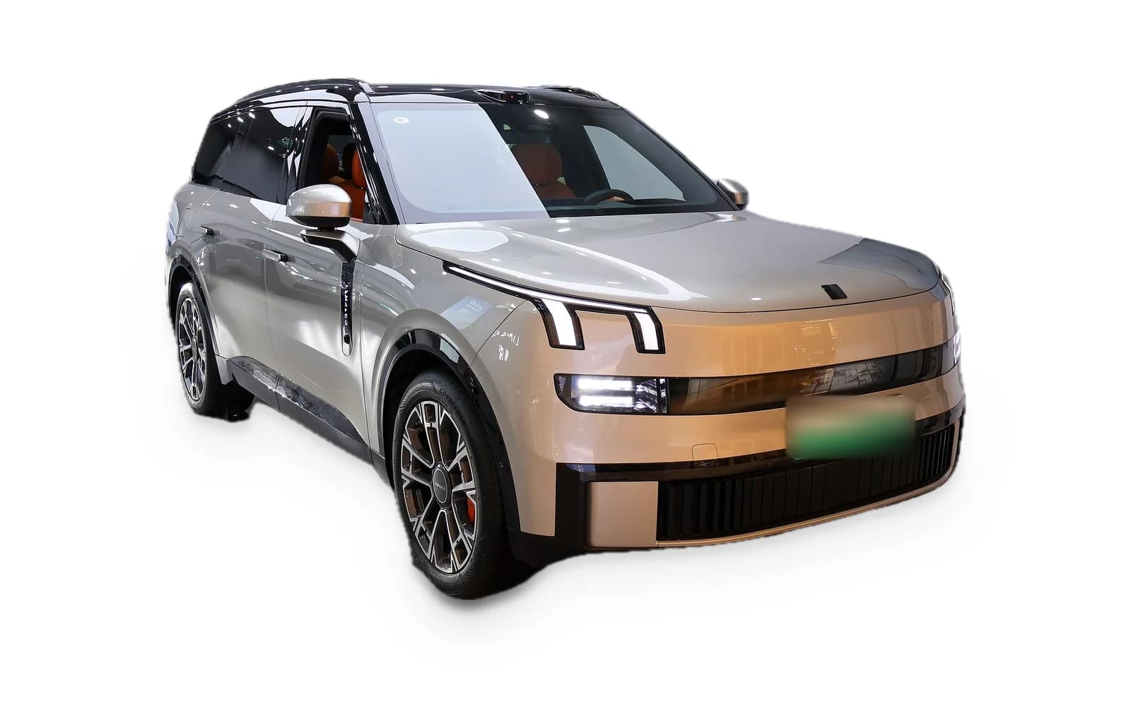 Lynk & Co 900
