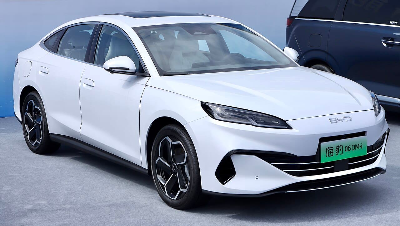 BYD Seal 06 DM-i الأمام