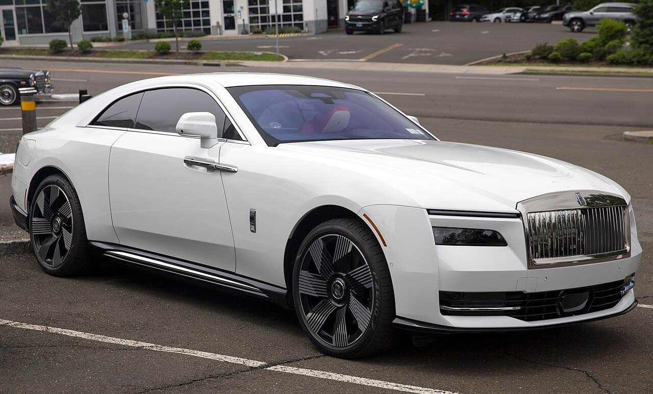 Rolls-Royce Spectre Front