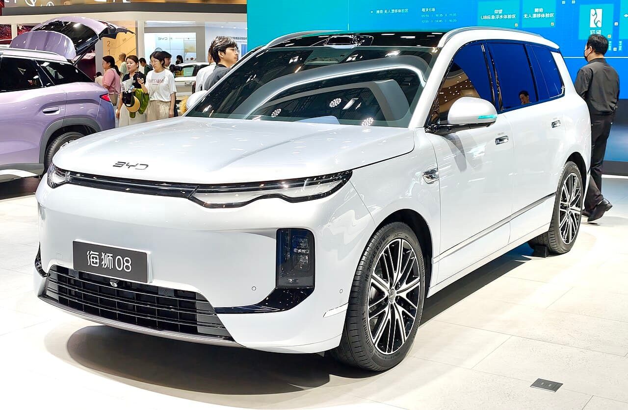 BYD Sealion 08 Front