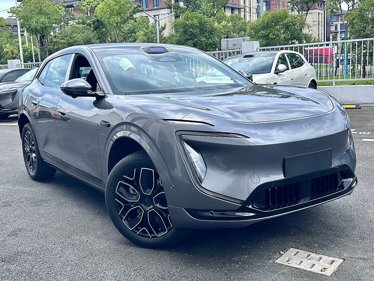 Avatr 07L Front