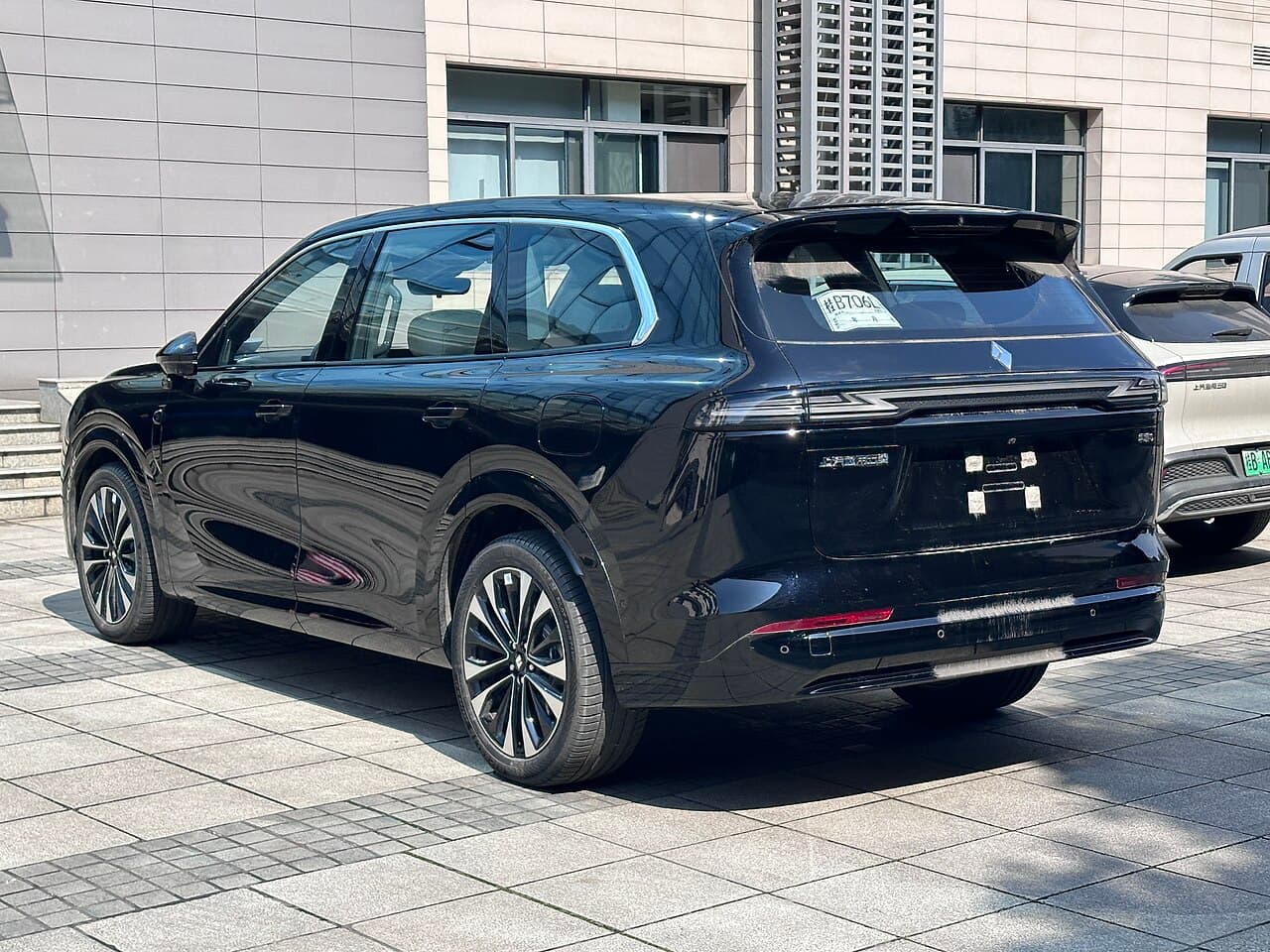 Wuling Huajing S Arrière