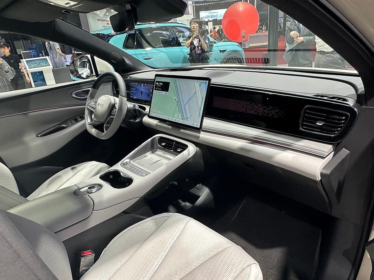 BYD Sealion 06 Interior