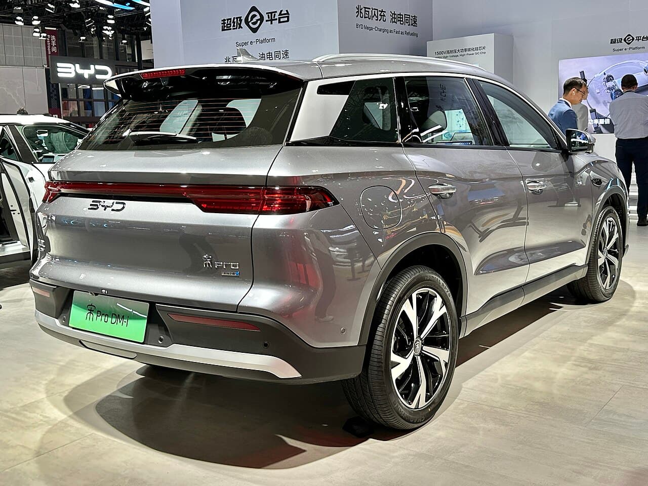 BYD Song Pro DM-i الخلف