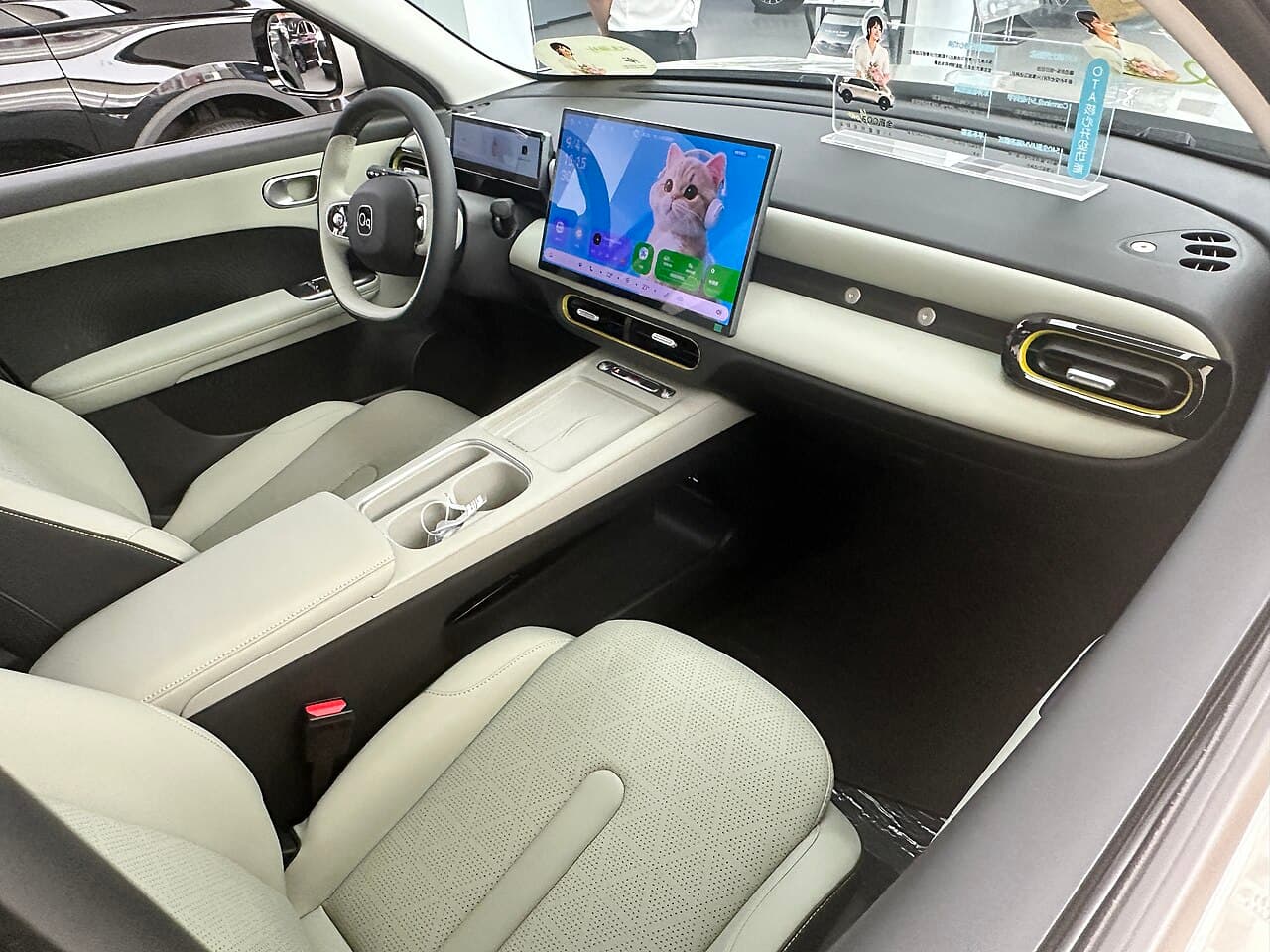 Chery QQ3 Салон