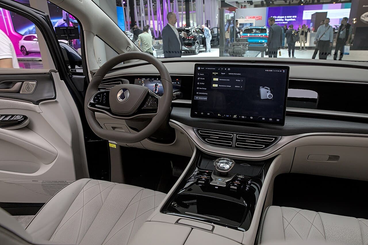 Denza D9 Interior