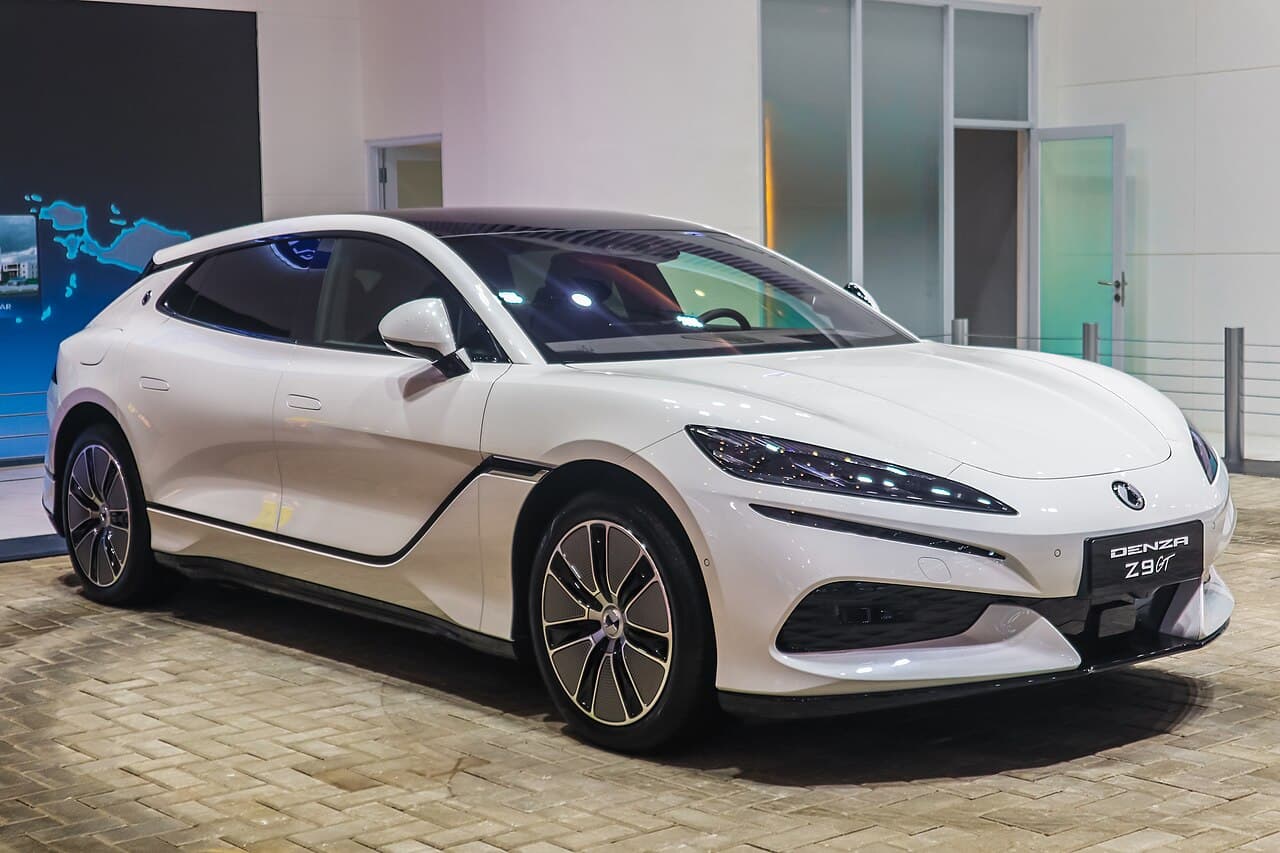 Denza Z9 GT Front