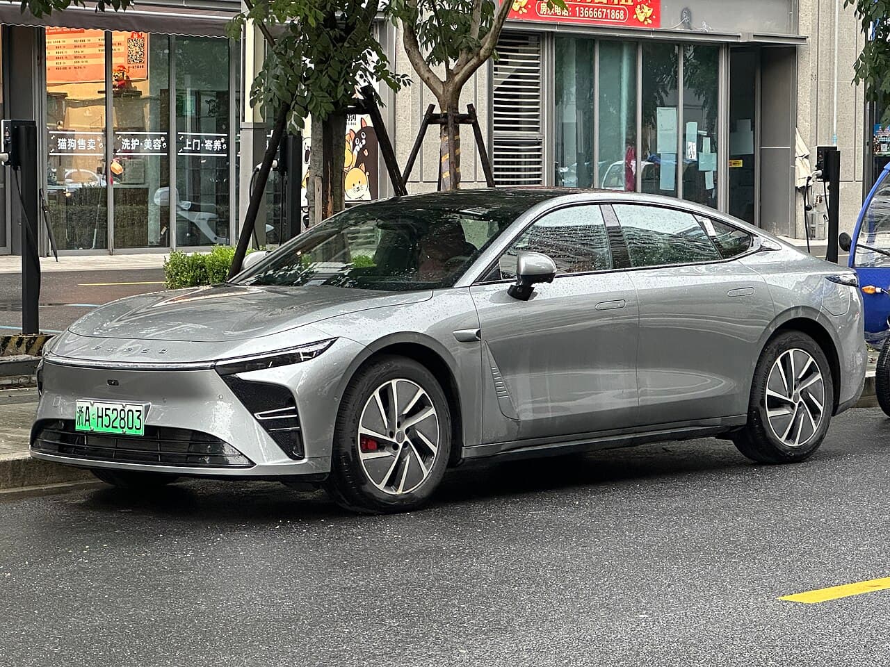 Exeed Star Era ES (Exlantix ES) الجانب