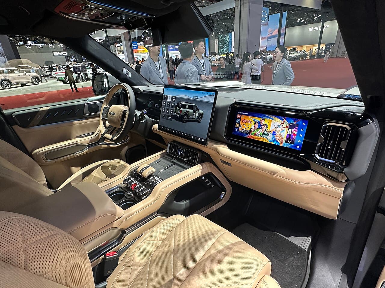 Fangchengbao Bao 8 Interior