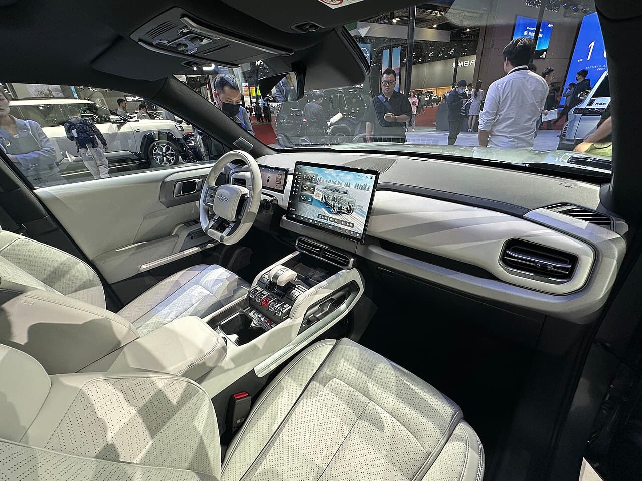 Fangchengbao Tai 3 Interior