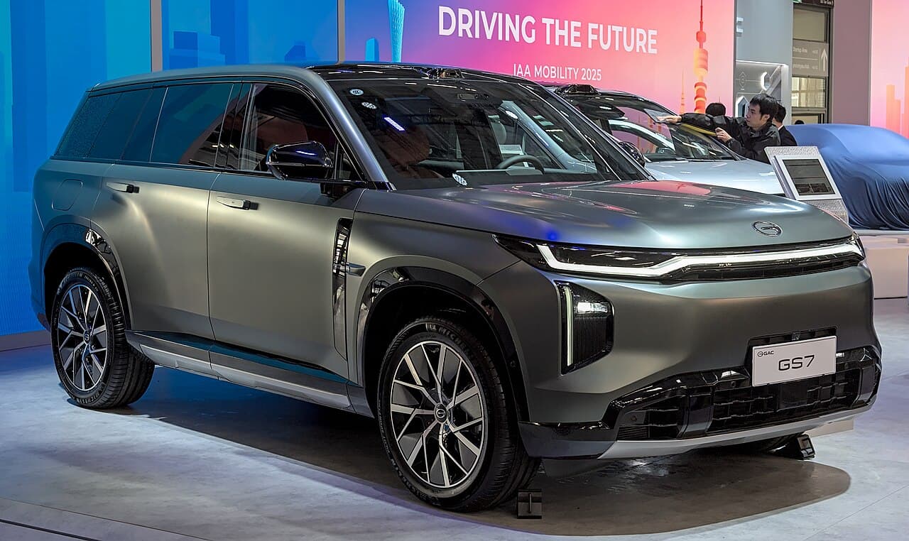 Trumpchi Xiangwang S7 الأمام