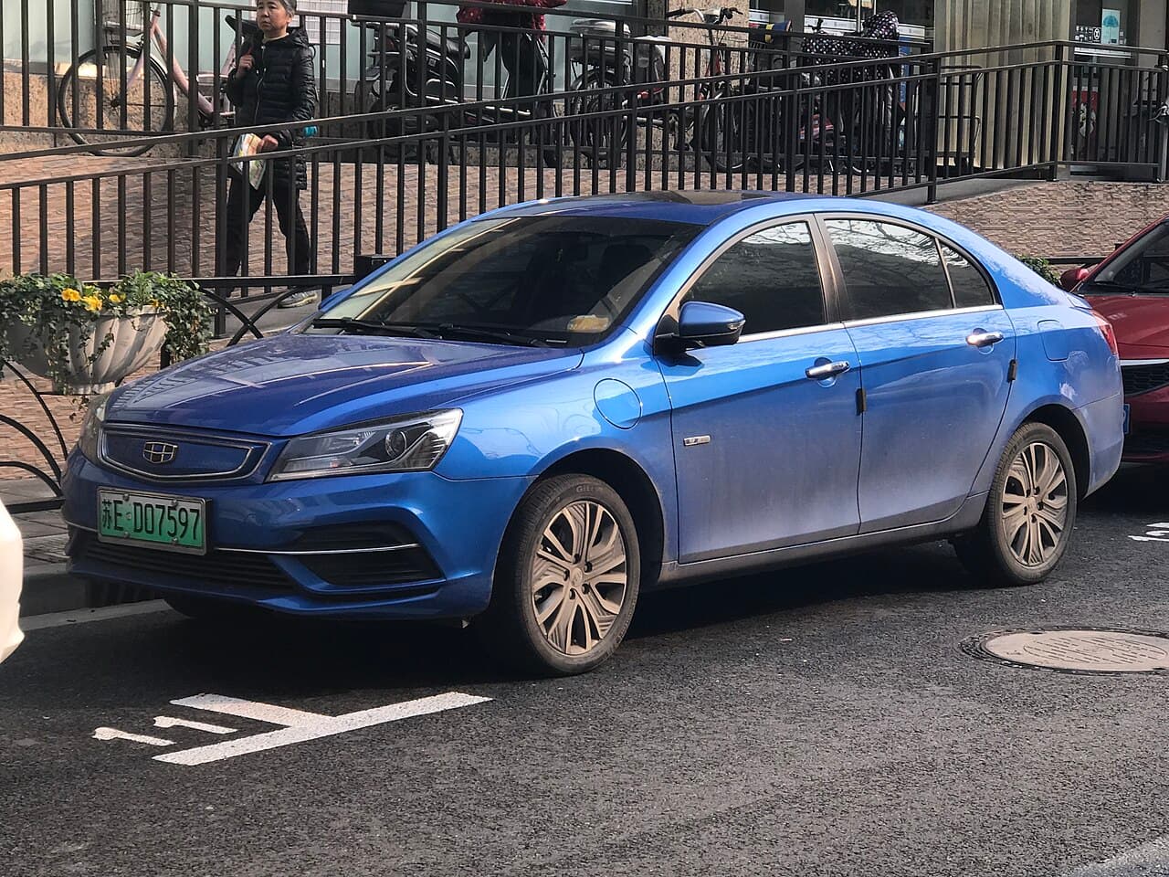 Geely Emgrand EV Avant
