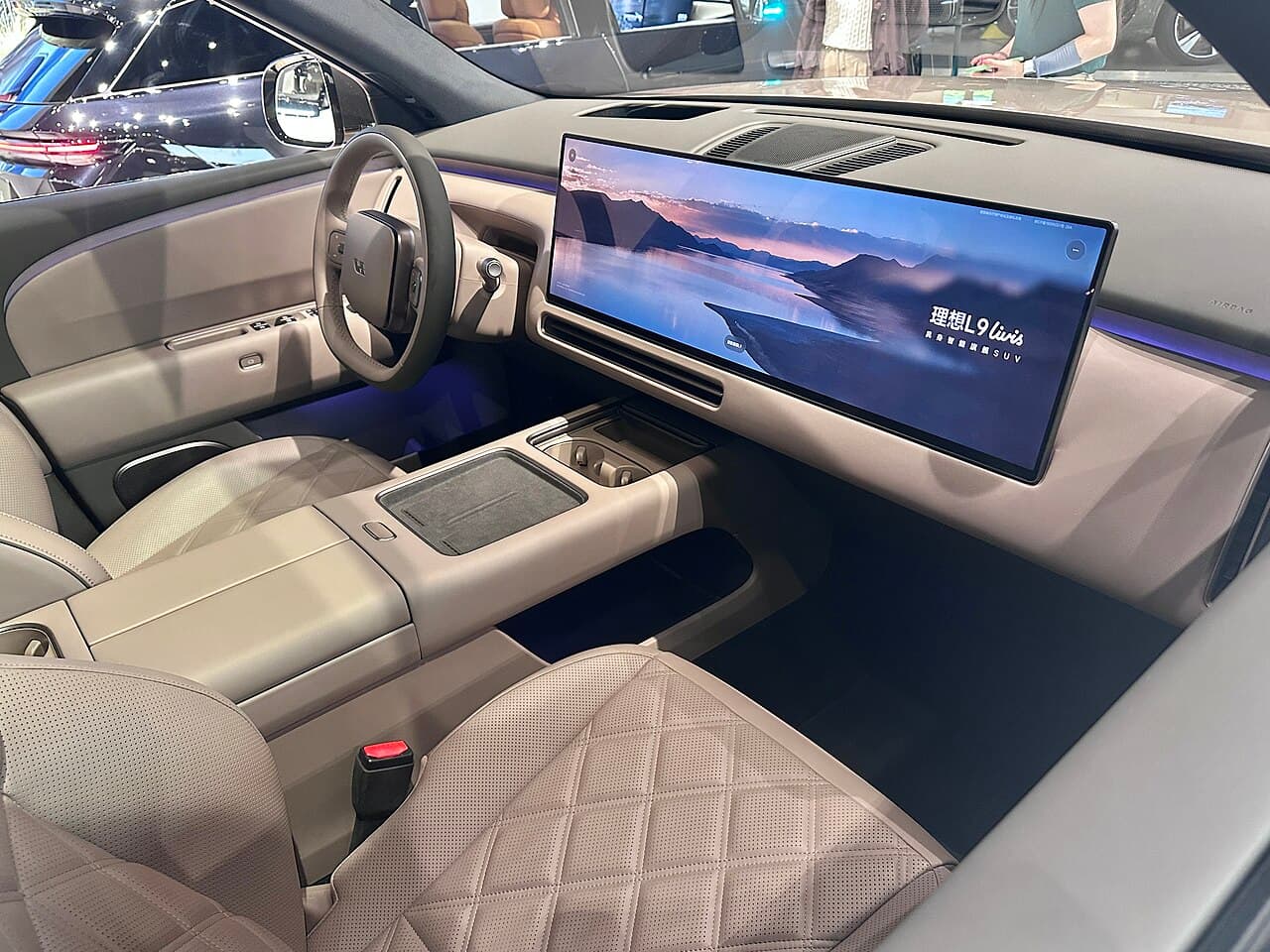 Li Auto L9 Interior