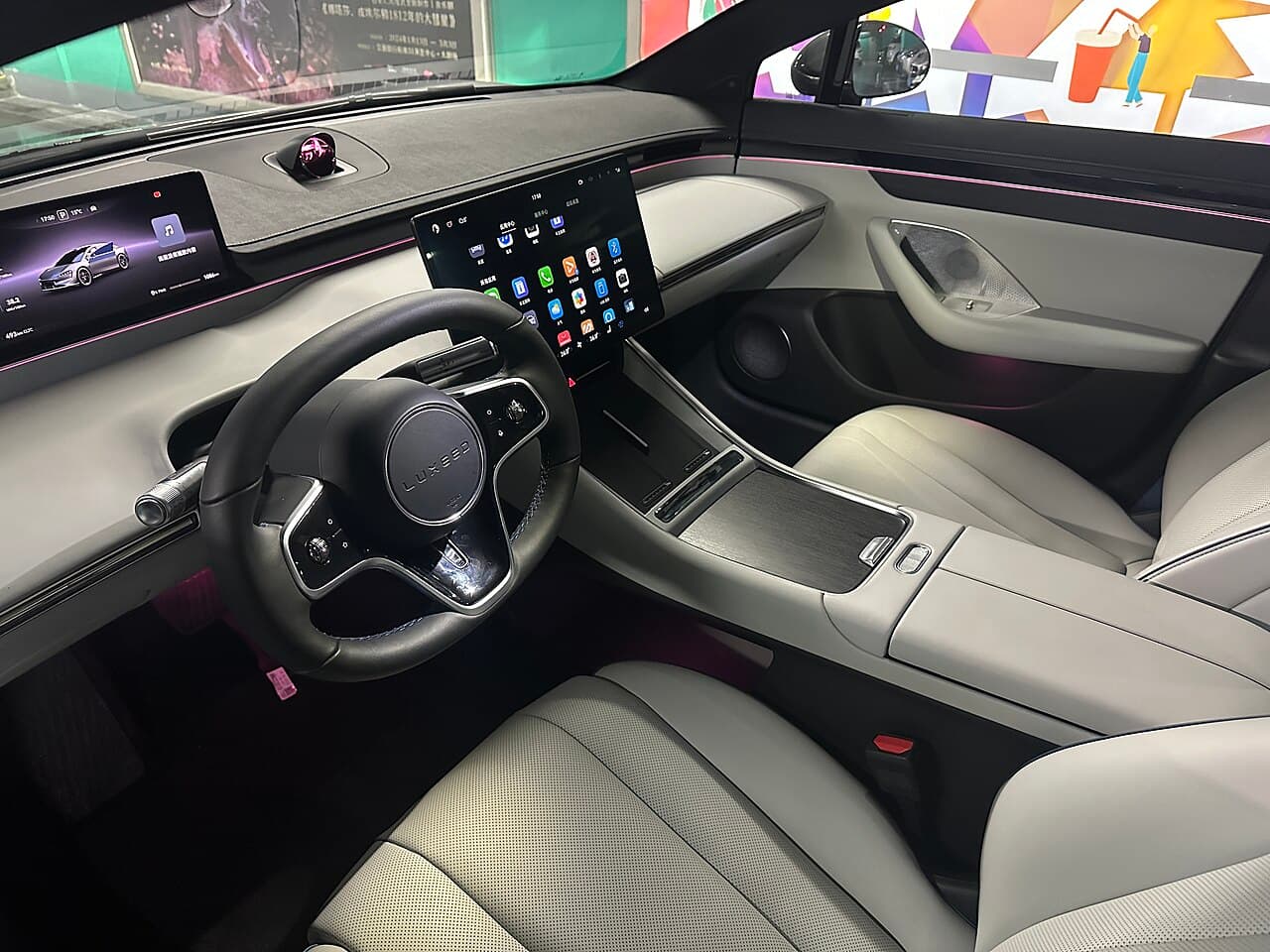 Luxeed S7 المقصورة الداخلية