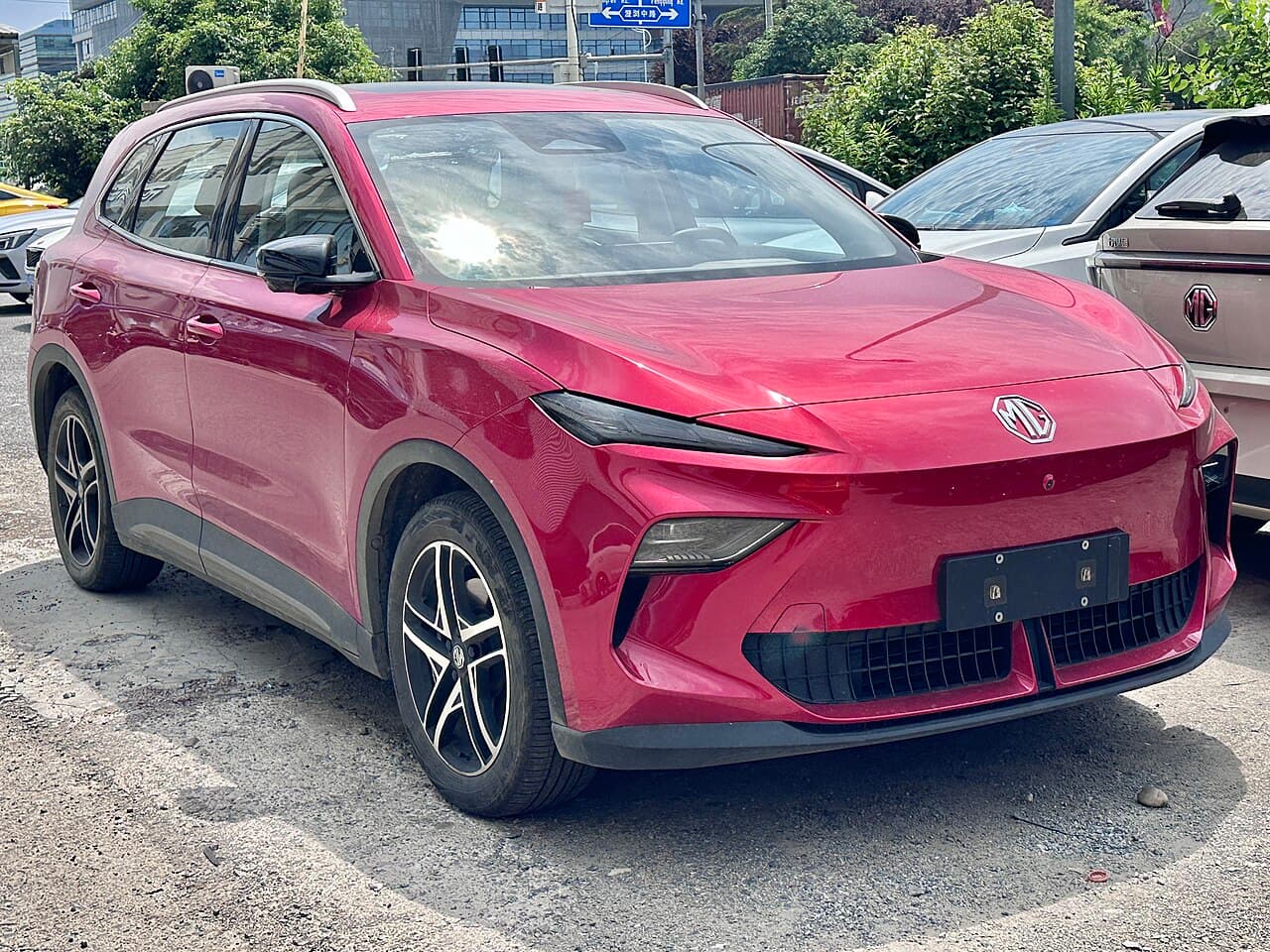 MG S5 EV Спереди