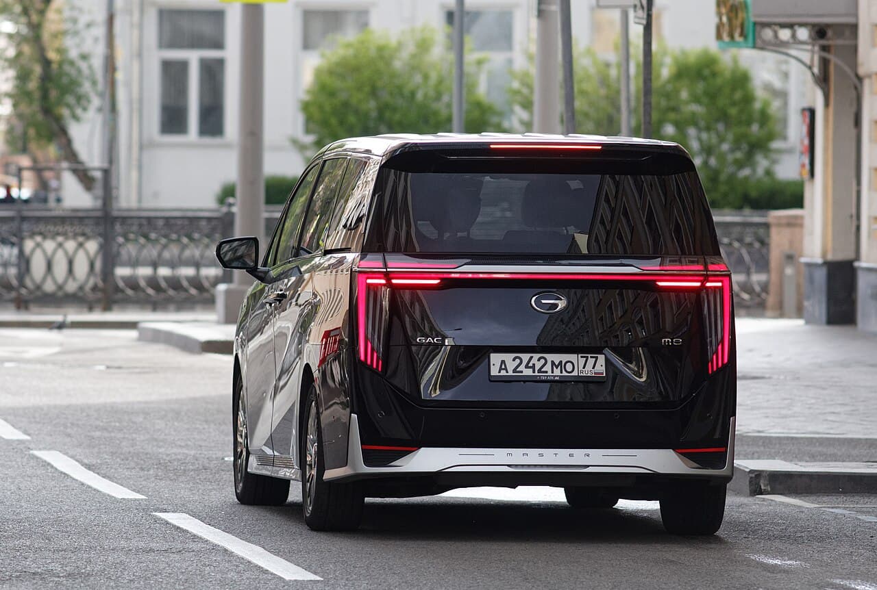 Trumpchi Xiangwang M8 الخلف