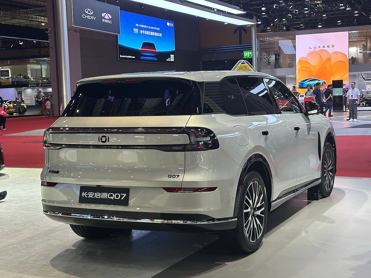 Changan Qiyuan Q07 الخلف
