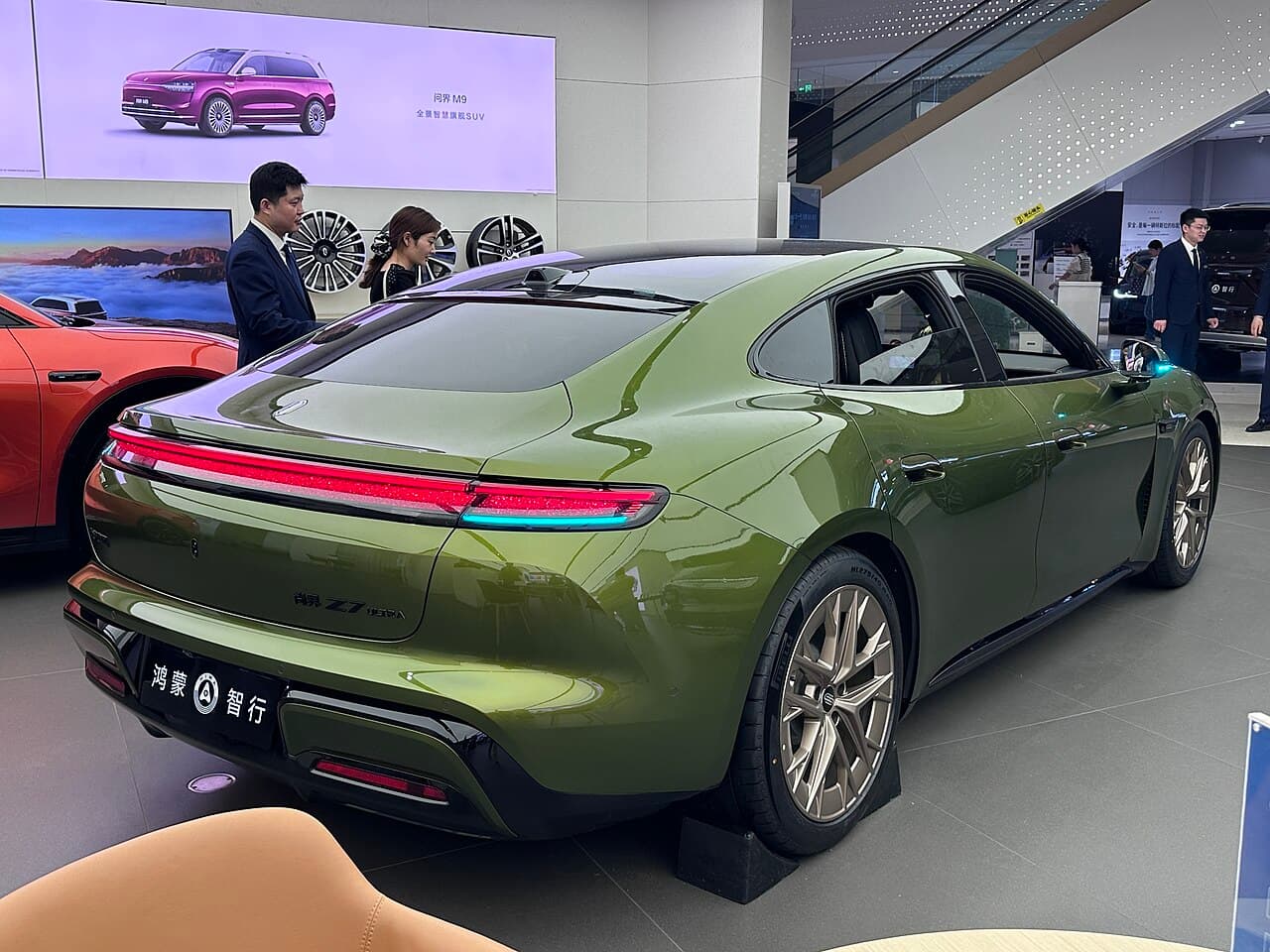 Shangjie Z7 الخلف