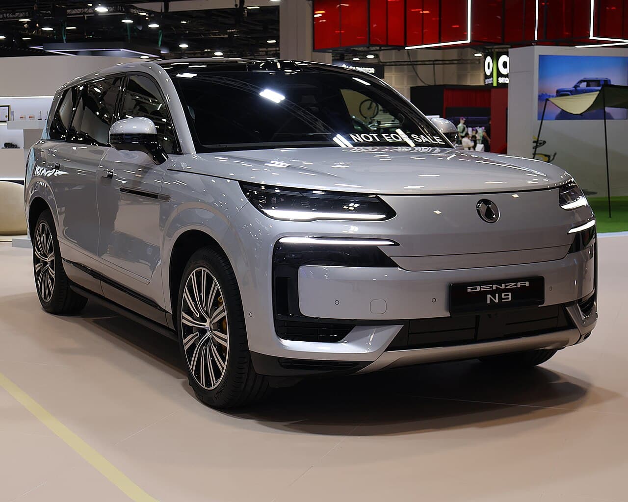 Denza N9 Front