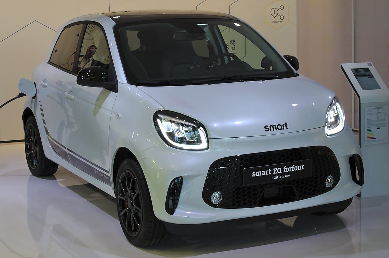 smart EQ forfour الأمام