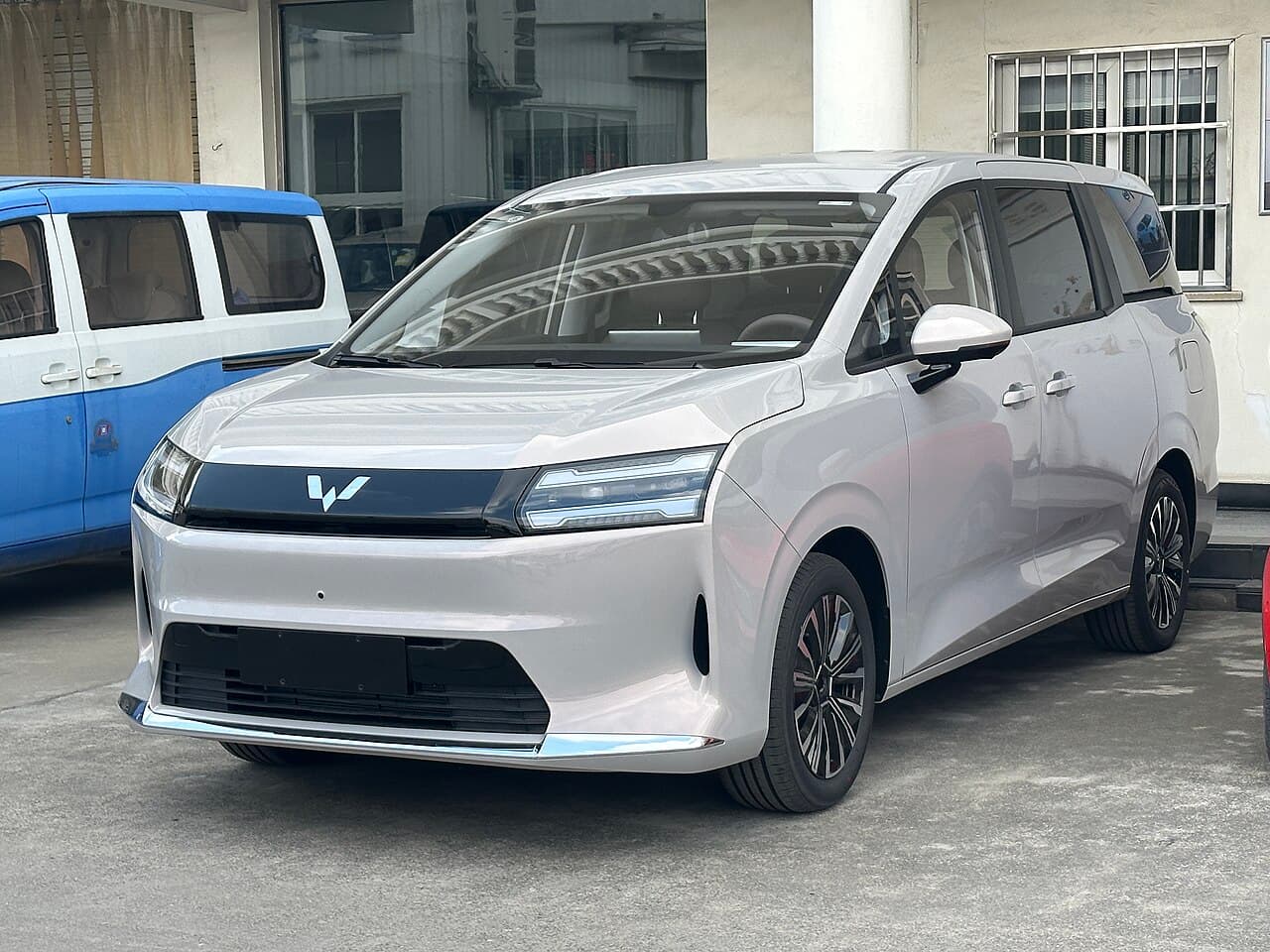 Wuling Starlight 730 Front