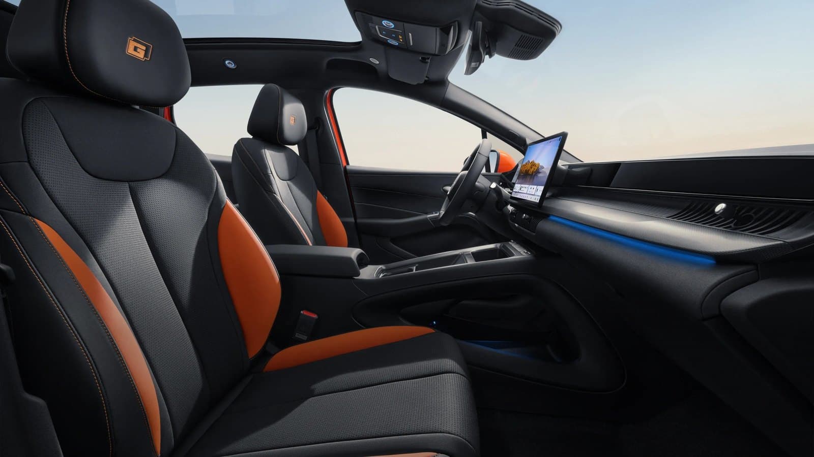 BYD Dolphin G DM-i Designed around you