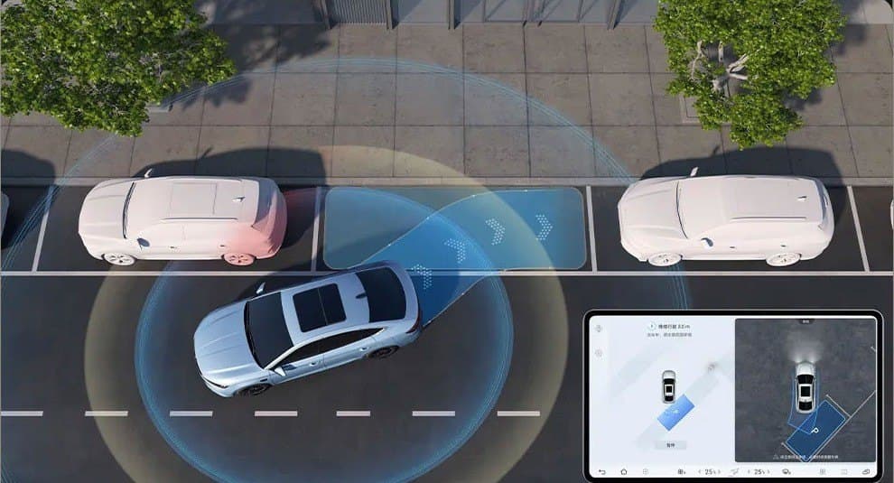 BYD Qin L DM-i ركن ذكي