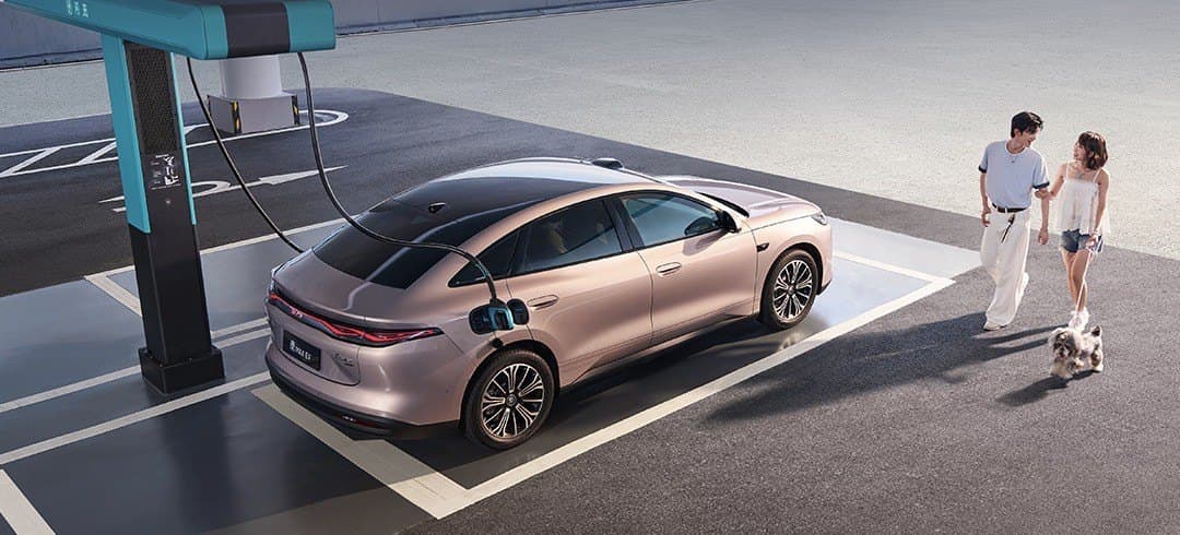 BYD Qin MAX Flash charging and long range