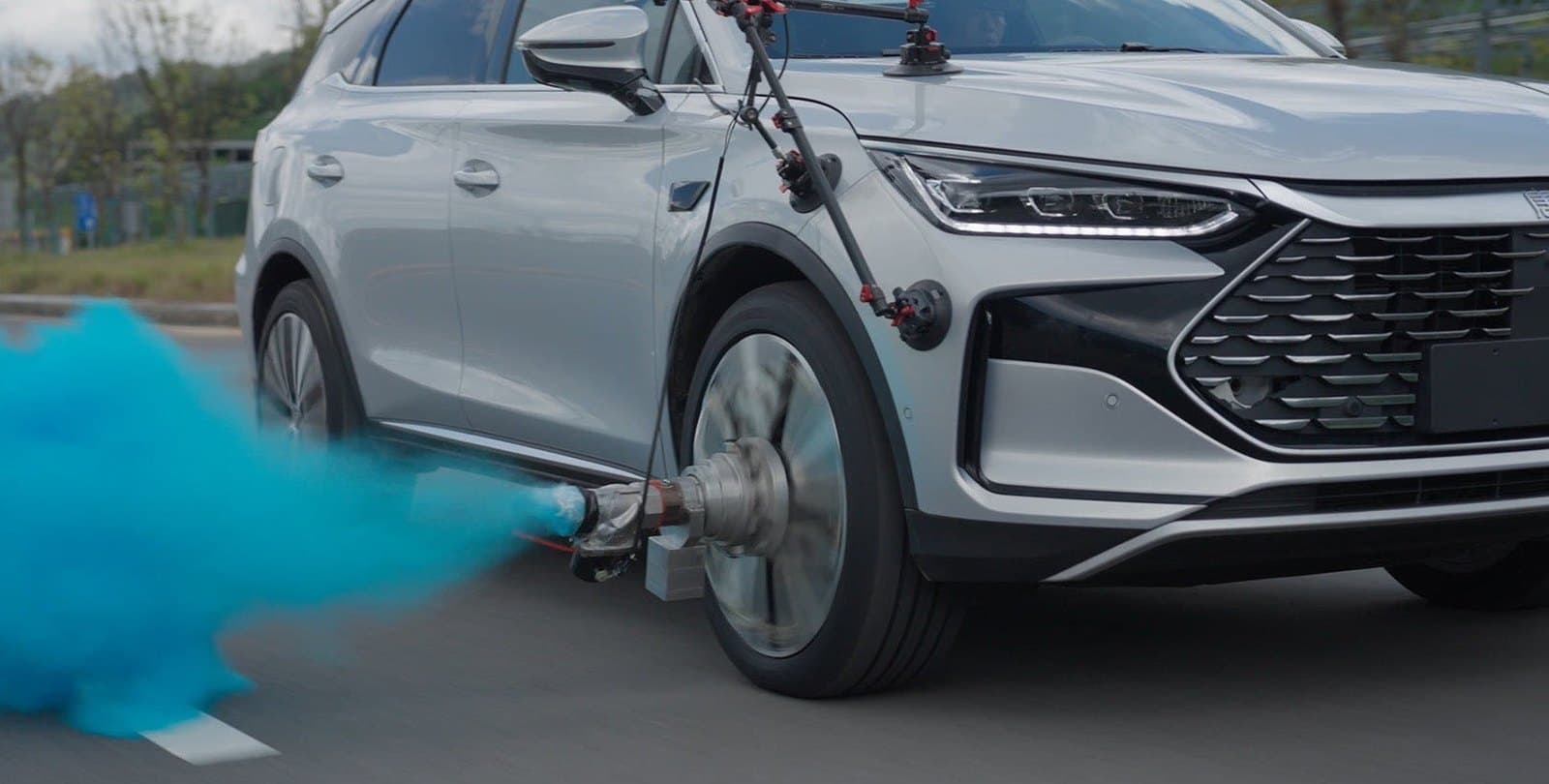 BYD Tang التحكم عند انفجار الإطار