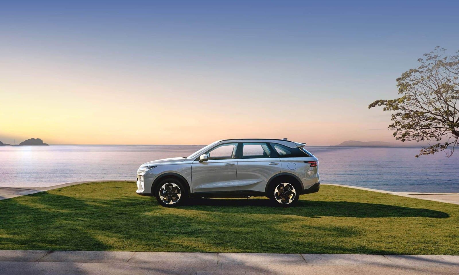 Haval Xiaolong Max Natural, flowing design