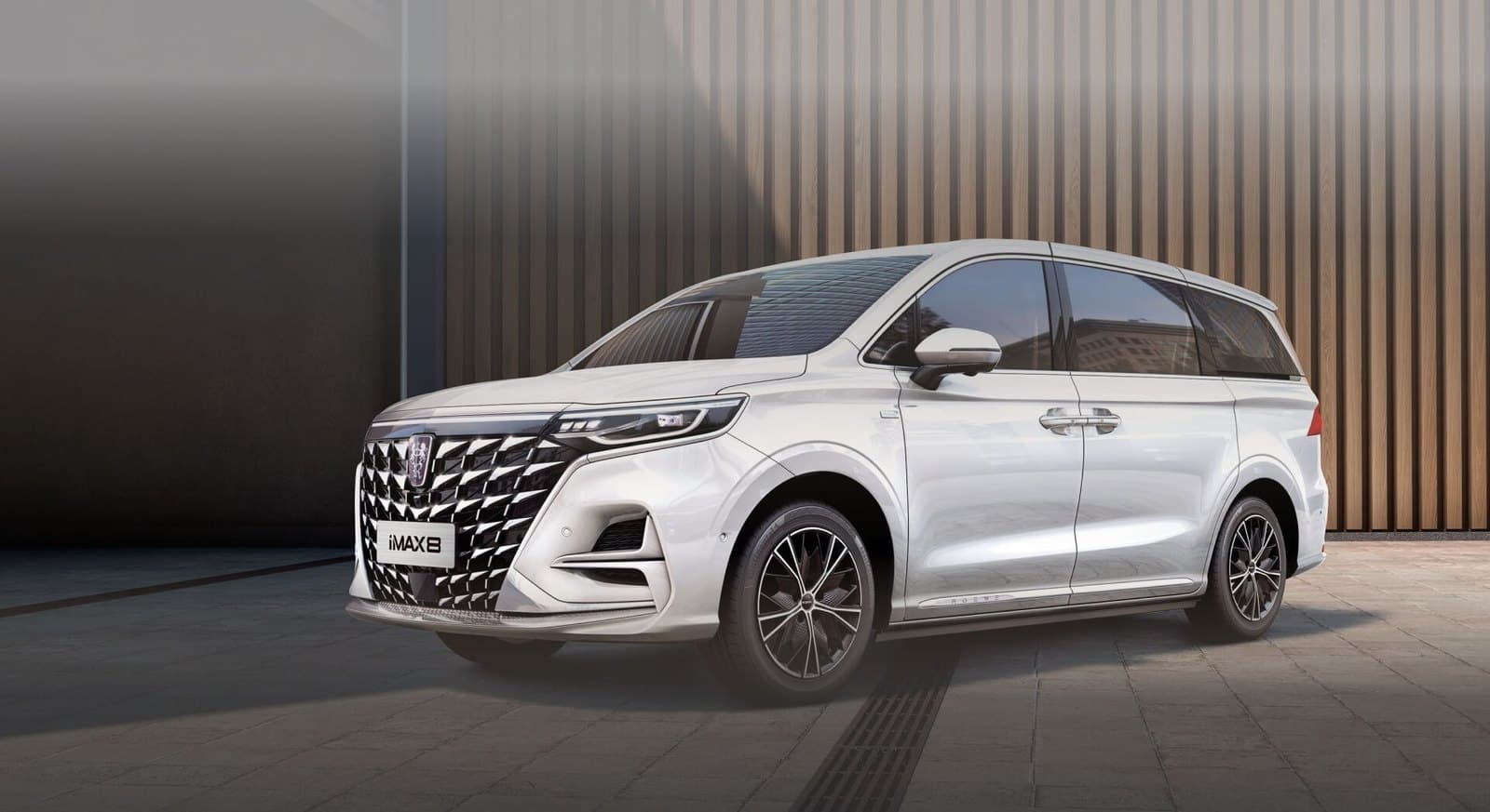 Roewe iMAX8 Un monospace majestueux