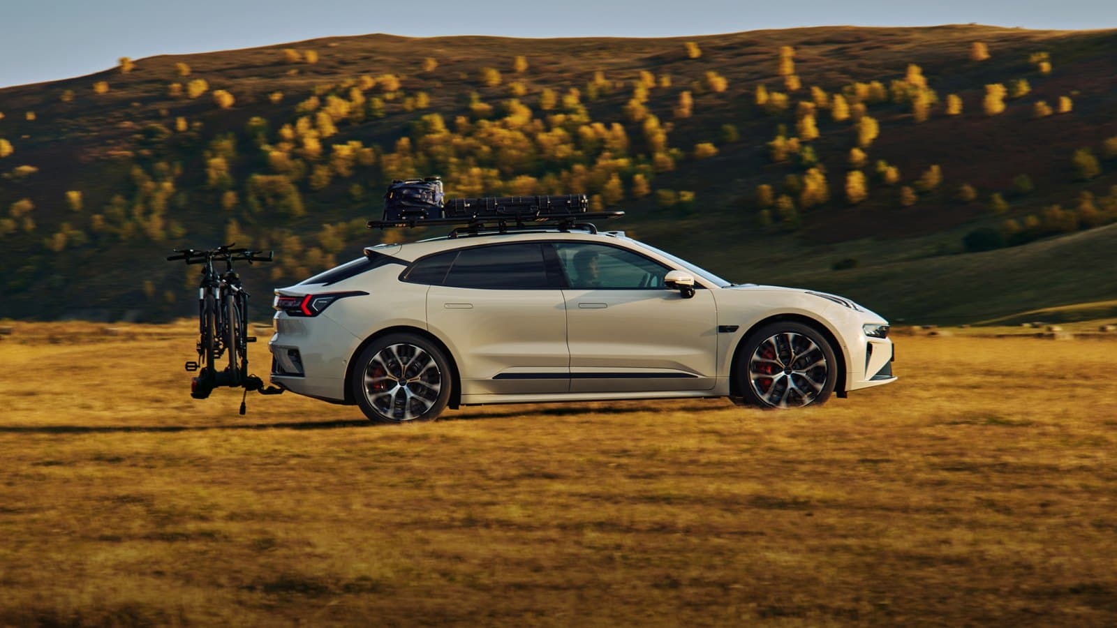 Zeekr 001 The classic shooting brake