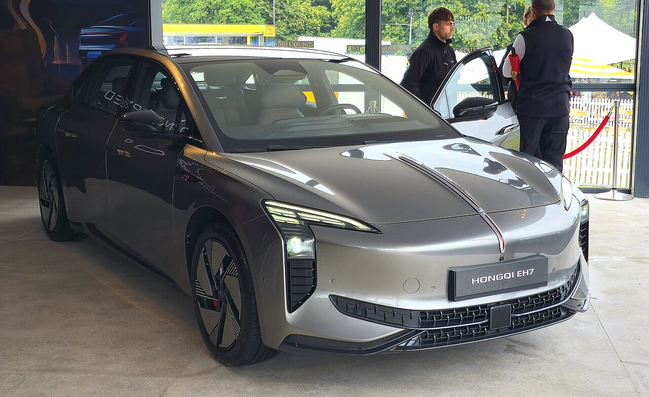 Hongqi EH7 Front