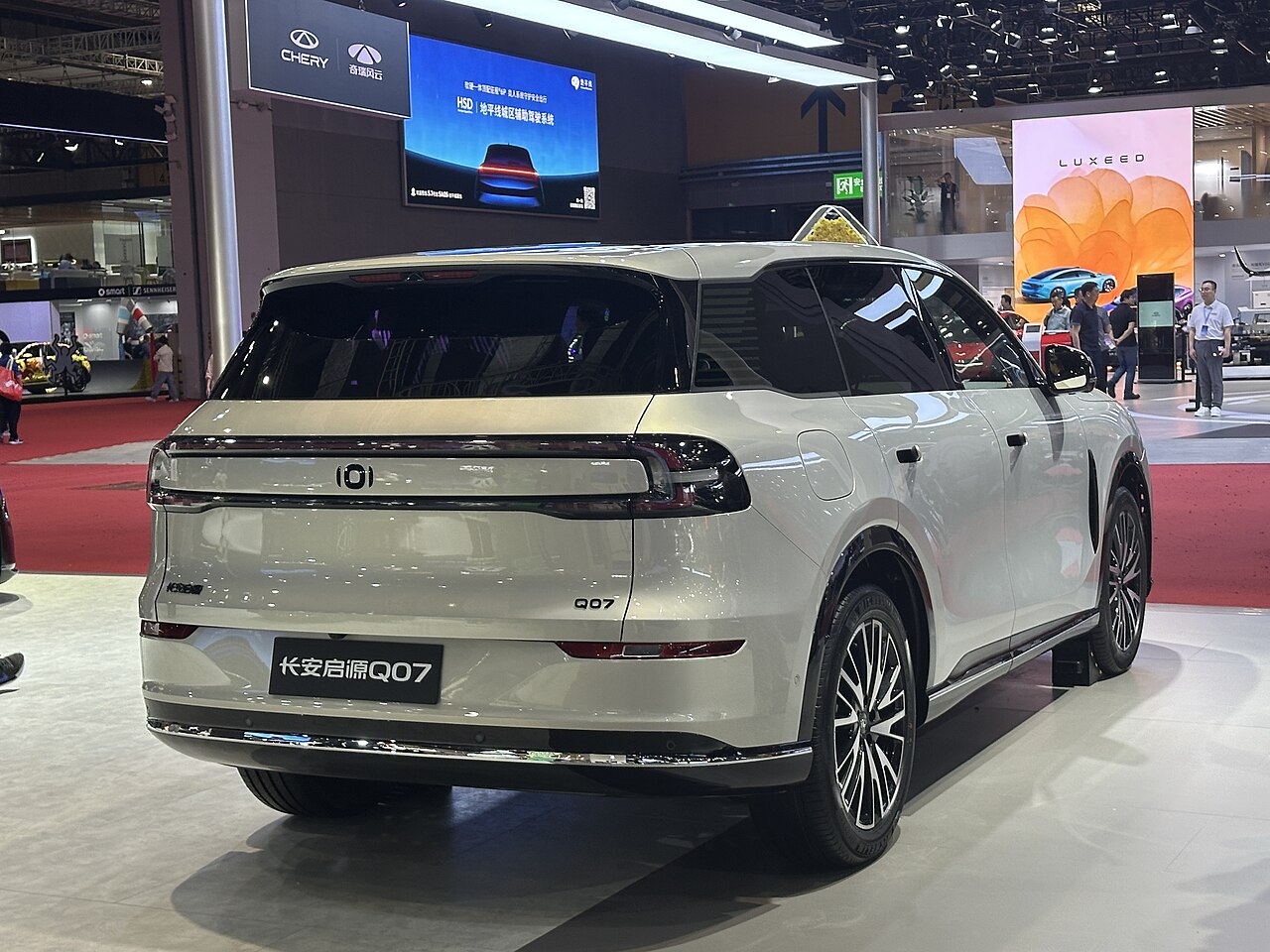 Changan Qiyuan Q07 الخلف